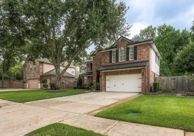 Photo 2 of Single family home for sale at 14407 Baron Crk Ln, Houston, TX 77044 | MLS# 66835985 | Listing updated on 2026-09-11