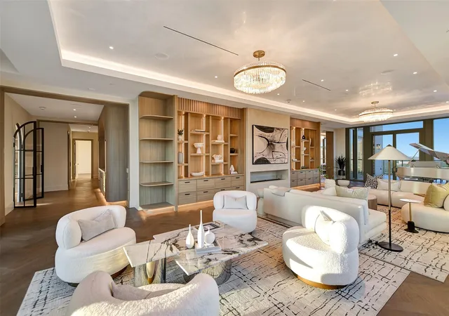 Photo 1 of Condo for sale at 1275 S Post Oak Ln #2502, Houston, TX 77056 | MLS# 78745561 | Listing updated on 2026-09-19