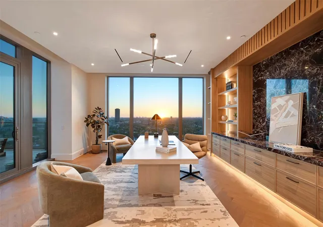 Photo 3 of Condo for sale at 1275 S Post Oak Ln #2502, Houston, TX 77056 | MLS# 78745561 | Listing updated on 2026-09-19