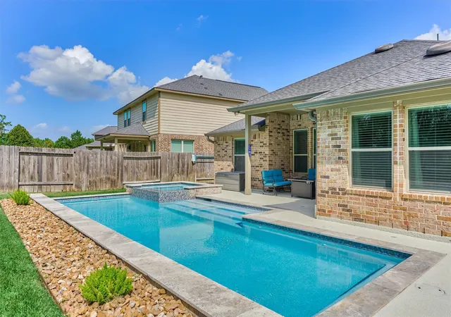Photo 2 of Sale Pending at 31565 Timber Grv Ln, Spring, TX 77386 | MLS# 97571406 | Listing updated on 2026-09-25