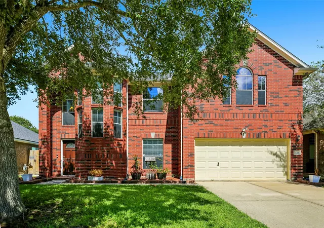 Photo 1 of Sale Pending at 1122 Chase Park Dr, Bacliff, TX 77518 | MLS# 72519752 | Listing updated on 2026-09-28