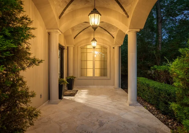 Photo 3 of Single family home for sale at 35 Karsten Crk Way, Spring, TX 77389 | MLS# 62302535 | Listing updated on 2026-10-04