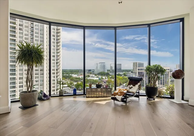 Condo for sale at 1409 Post Oak Blvd #1102, Houston, TX 77056 | MLS# 61077303 | Listing updated on 2026-09-09
