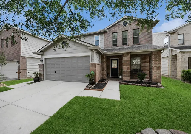 Photo 2 of Single family home for sale at 13915 Prosperity Ridge Dr, Houston, TX 77048 | MLS# 26503469 | Listing updated on 2026-09-11