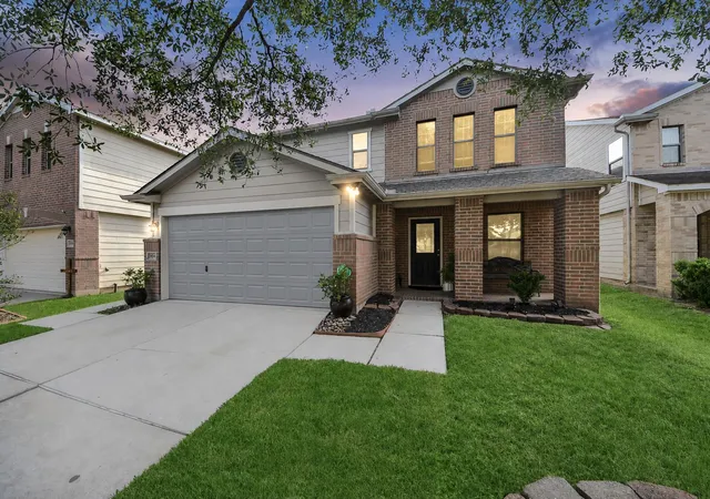 Photo 3 of Single family home for sale at 13915 Prosperity Ridge Dr, Houston, TX 77048 | MLS# 26503469 | Listing updated on 2026-09-11