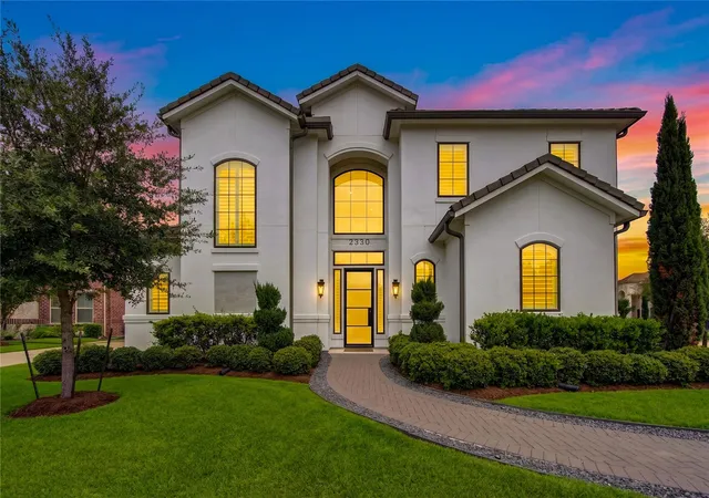 Photo 1 of Single family home for sale at 2330 Wyndam Hts Ln, Houston, TX 77077 | MLS# 70105521 | Listing updated on 2026-09-12