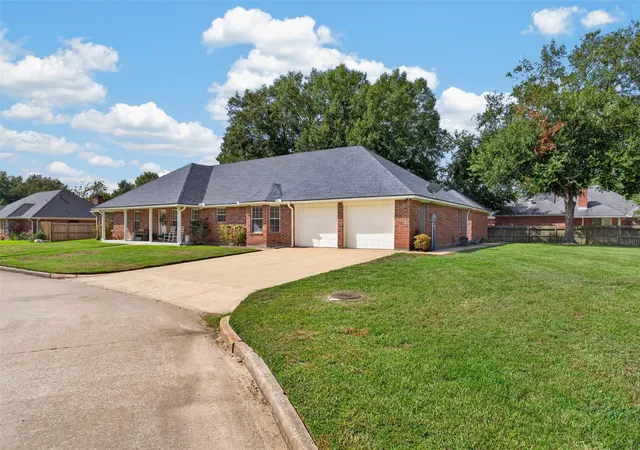 Photo 2 of Sale Pending at 1307 Mary Lee Ln, Crockett, TX 75835 | MLS# 54625898 | Listing updated on 2026-10-02