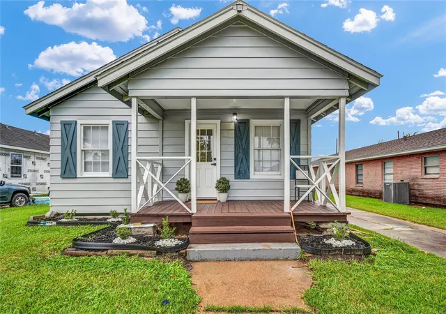 Photo 1 of Single family home for sale at 1127 W 4th Street, Freeport, TX 77541 | MLS# 74177513 | Listing updated on 2026-09-19