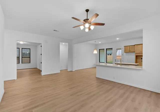 Photo 3 of Single family home for sale at 5027 Silk Petal Dr, Rosenberg, TX 77471 | MLS# 48332022 | Listing updated on 2026-10-05