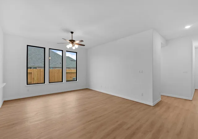 Photo 3 of Single family home for sale at 5027 Silk Petal Dr, Rosenberg, TX 77471 | MLS# 48332022 | Listing updated on 2026-10-05