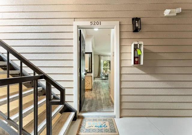 Photo 3 of Condo for sale at 3231 Allen Pkwy #5201, Houston, TX 77019 | MLS# 51339783 | Listing updated on 2026-09-13