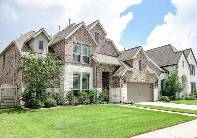 Photo 3 of Single family home for sale at 4913 Mulberry Shrubs Ln, Manvel, TX 77578 | MLS# 50474573 | Listing updated on 2026-10-03