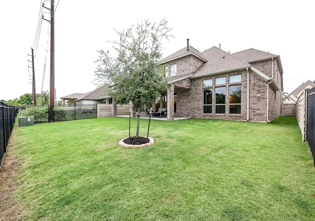 Photo 4 of Single family home for sale at 4913 Mulberry Shrubs Ln, Manvel, TX 77578 | MLS# 50474573 | Listing updated on 2026-10-03
