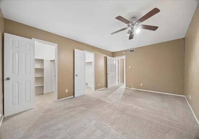 Photo 10 of Condo for sale at 11540 Chimney Rock Rd #201, Houston, TX 77035 | MLS# 92088070 | Listing updated on 2026-10-09