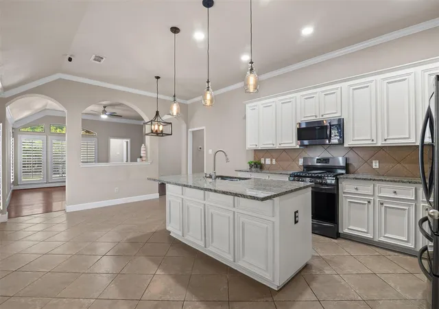 Photo 2 of Sale Pending at 9211 Black Tooth Way, Humble, TX 77396 | MLS# 35486643 | Listing updated on 2026-09-18