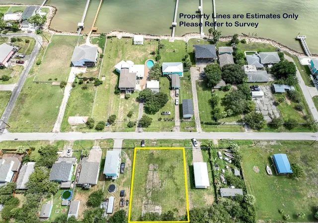 Photo 1 of Land for sale at 822 5th Street, Dickinson, TX 77539 | MLS# 62253247 | Listing updated on 2026-09-13