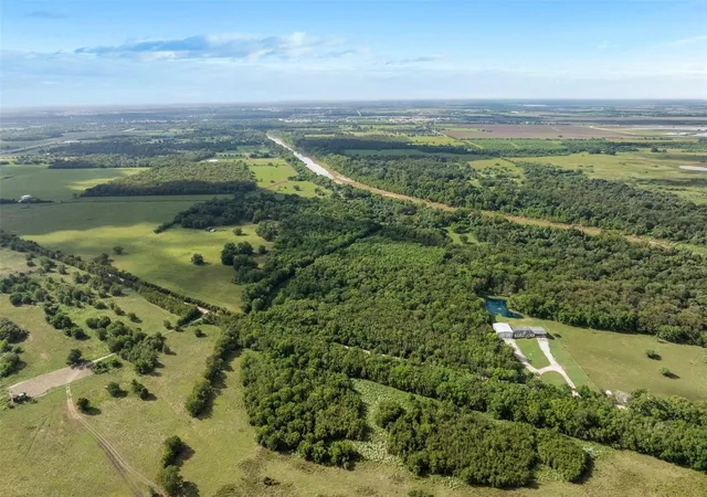 Photo 4 of Land for sale at 1007 Evans Rd, Rosenberg, TX 77471 | MLS# 96066362 | Listing updated on 2026-09-17
