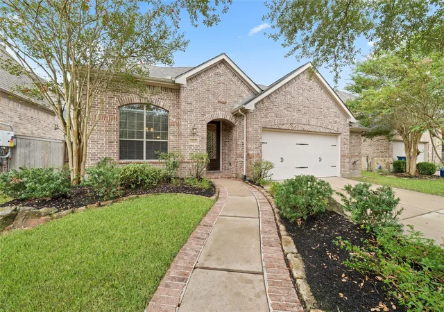 Photo 2 of Single family home for sale at 18331 1st Bend Dr, Cypress, TX 77433 | MLS# 50264379 | Listing updated on 2026-09-06