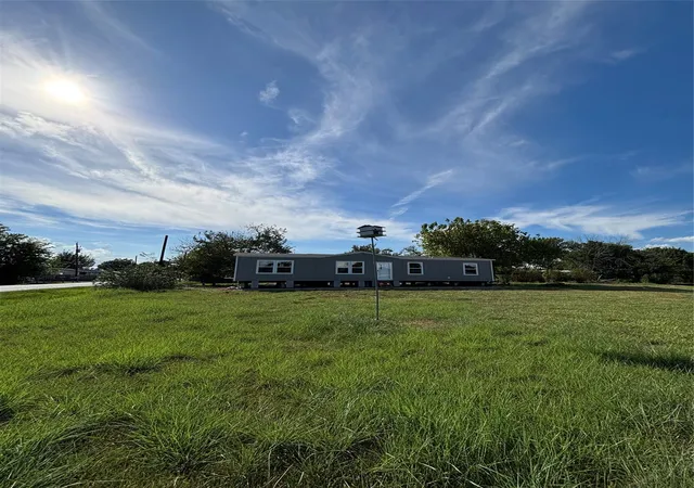 Photo 2 of Single family home for sale at 123 Reuben White Dr, Crosby, TX 77532 | MLS# 25614532 | Listing updated on 2026-09-24