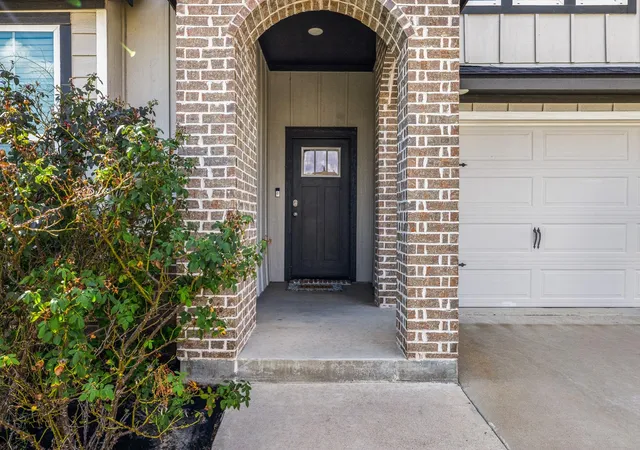 Photo 3 of Single family home for sale at 1905 Cambria Dr, Bryan, TX 77802 | MLS# 91351070 | Listing updated on 2026-09-26