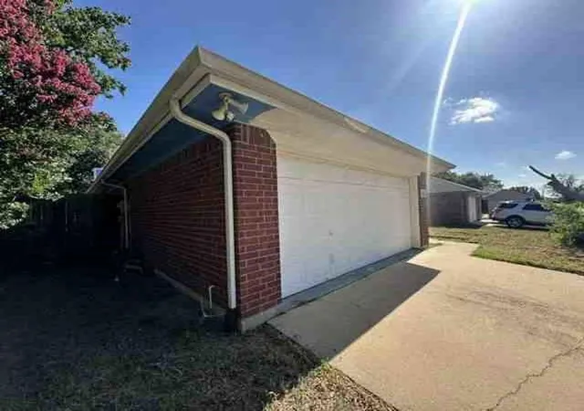 Photo 3 of Single family home for sale at 5554 Northfield Dr, Fort Worth, TX 76179 | MLS# 66704385 | Listing updated on 2026-09-11