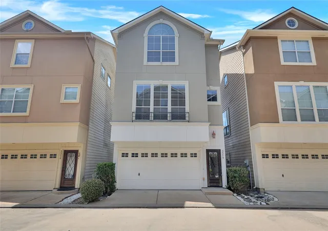 Photo 1 of Single family home for sale at 3314 Clearview Cir, Houston, TX 77025 | MLS# 59057413 | Listing updated on 2026-09-06