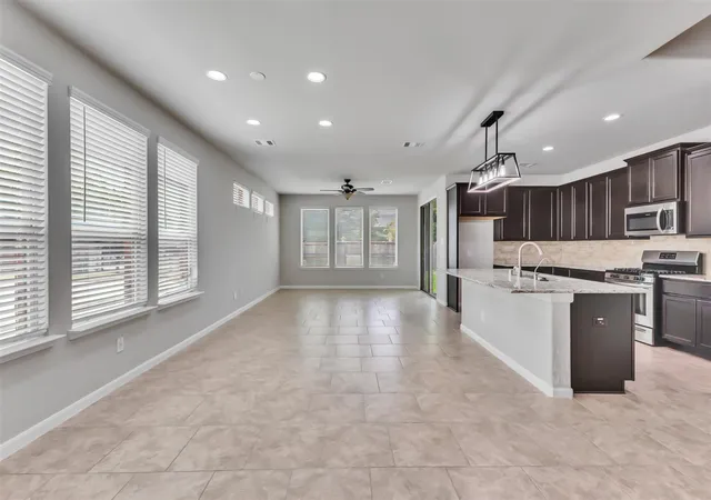 Photo 4 of Townhouse for sale at 3418 Rainflower Springs Ln, Rosenberg, TX 77471 | MLS# 12181294 | Listing updated on 2026-09-10