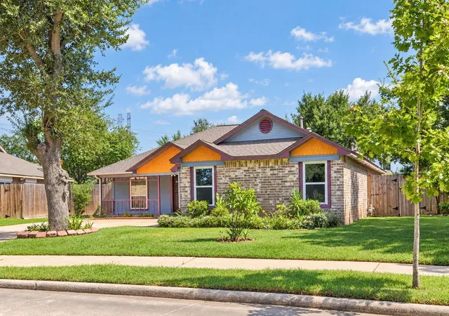 Photo 3 of Single family home for sale at 3822 Carya Cir, Sugar Land, TX 77479 | MLS# 48451421 | Listing updated on 2026-09-20