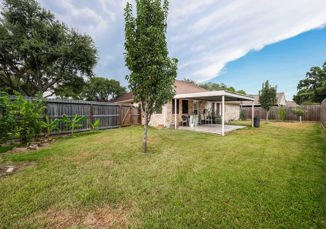 Photo 2 of Single family home for sale at 5233 Ridgecrest Dr, La Porte, TX 77571 | MLS# 42630211 | Listing updated on 2026-09-09