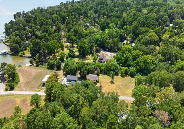 Photo 4 of Single family home for sale at 190 White Oak Cir, Pointblank, TX 77364 | MLS# 6183145 | Listing updated on 2026-09-01