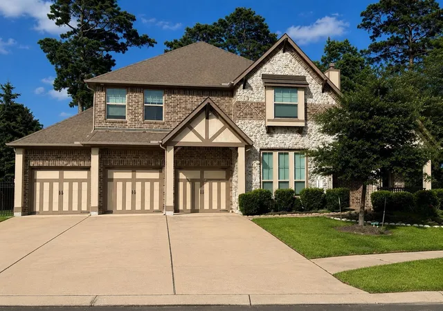 Photo 1 of Single family home for sale at 14011 S Evergreen Ridge Ct, Conroe, TX 77384 | MLS# 75230188 | Listing updated on 2026-09-05