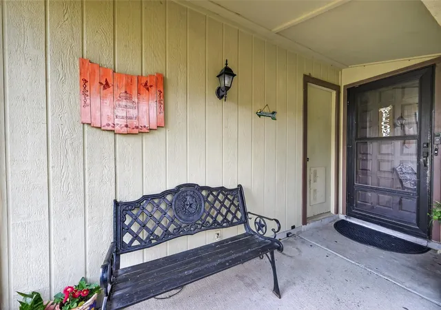 Photo 3 of Single family home for sale at 3914 Coltwood Dr, Spring, TX 77388 | MLS# 73092094 | Listing updated on 2026-09-02