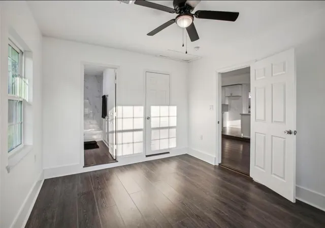 Photo 3 of Single family home for sale at 105 Lee Dr, La Marque, TX 77568 | MLS# 49377589 | Listing updated on 2026-09-20