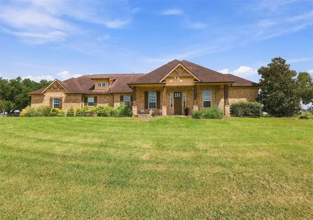 Photo 3 of Single family home for sale at 8518 Lofty Pines, Richmond, TX 77406 | MLS# 42702708 | Listing updated on 2026-09-23