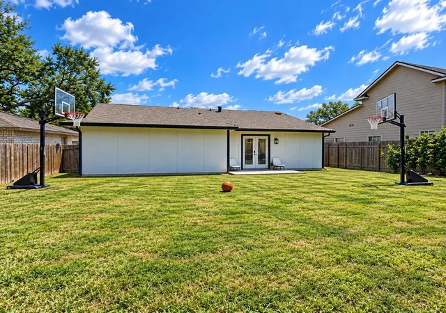 Photo 2 of Single family home for sale at 4910 Croker Ridge Rd, Houston, TX 77053 | MLS# 68321680 | Listing updated on 2026-09-23