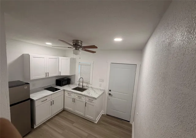 Photo 2 of Single family home for sale at 2611 Center St, Waller, TX 77484 | MLS# 69898623 | Listing updated on 2026-09-05