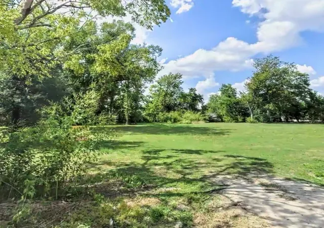 Photo 1 of Land for sale at 803 W Archer Rd, Baytown, TX 77521 | MLS# 15831883 | Listing updated on 2026-09-22