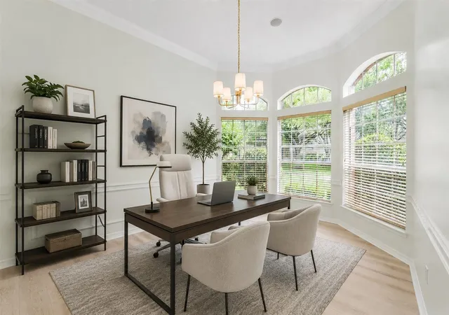 Photo 3 of Single family home for sale at 6885 Tournament Dr, Houston, TX 77069 | MLS# 48629911 | Listing updated on 2026-09-19