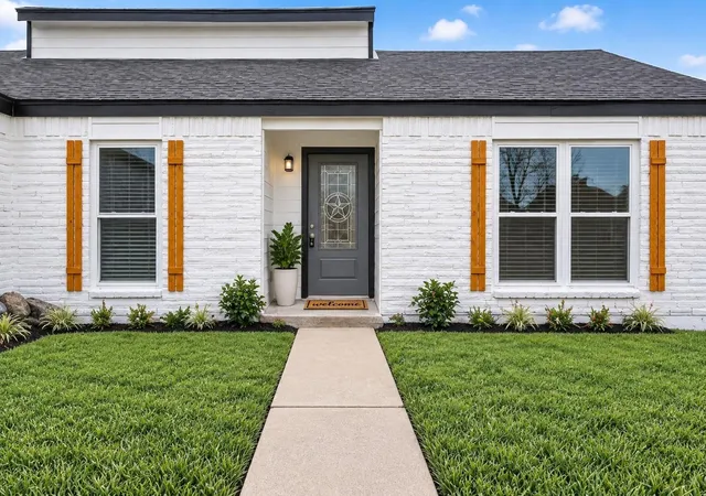 Photo 4 of Single family home for sale at 13110 Naples Ln, Stafford, TX 77477 | MLS# 67465703 | Listing updated on 2026-09-17