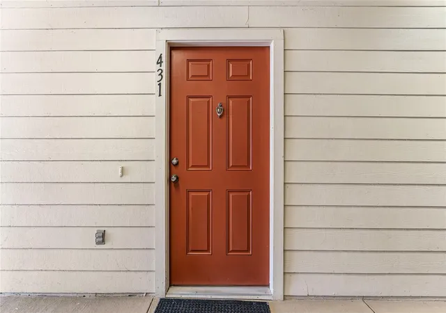 Photo 2 of Condo for sale at 6607 Lake Woodlands Dr #431, The Woodlands, TX 77382 | MLS# 83793557 | Listing updated on 2026-10-05