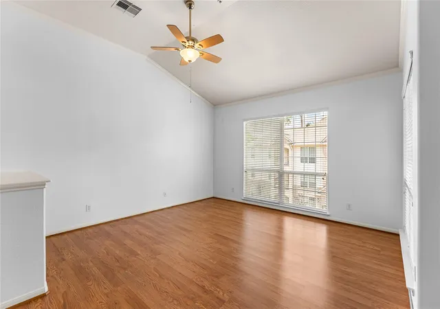 Photo 4 of Condo for sale at 6607 Lake Woodlands Dr #431, The Woodlands, TX 77382 | MLS# 83793557 | Listing updated on 2026-10-05