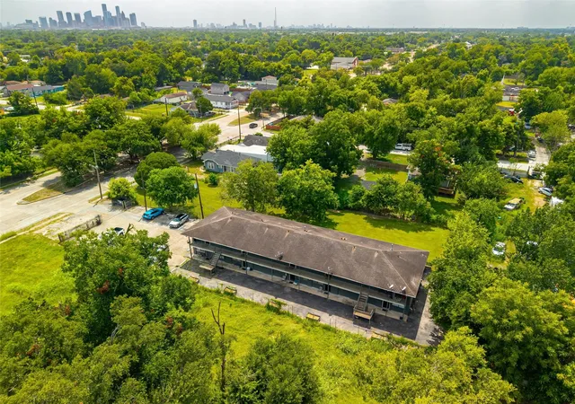 Photo 4 of Multi family home for sale at 4613 Cavalcade St #10, Houston, TX 77026 | MLS# 55200975 | Listing updated on 2026-09-02