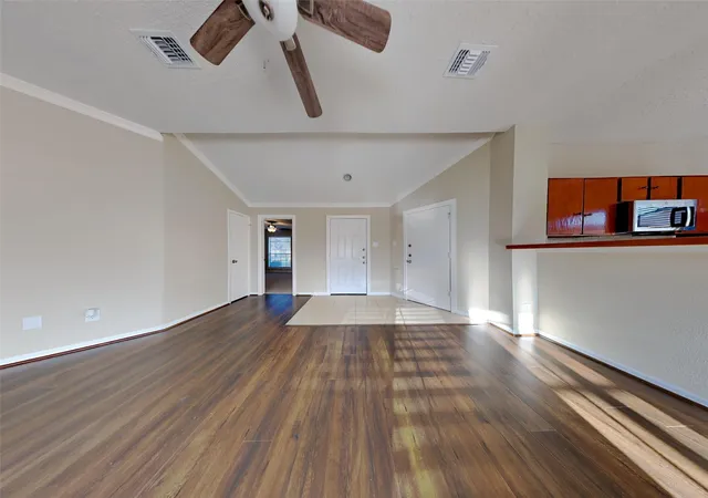 Photo 2 of Single family home for sale at 7014 Navidad Rd, Houston, TX 77083 | MLS# 3825678 | Listing updated on 2026-09-20