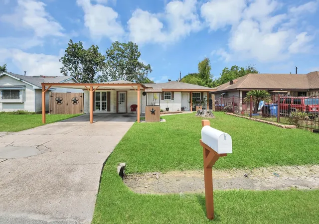 Photo 3 of Single family home for sale at 3007 Havner Ln, Houston, TX 77093 | MLS# 14291300 | Listing updated on 2026-09-08