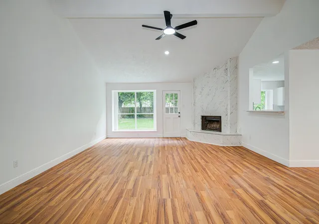 Photo 3 of Sale Pending at 24127 Spring Towne Dr, Spring, TX 77373 | MLS# 86163254 | Listing updated on 2026-10-10