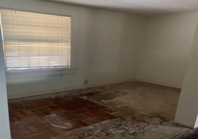 Photo 3 of Single family home for sale at 1020 40th Street, Galveston, TX 77550 | MLS# 86991223 | Listing updated on 2026-09-24