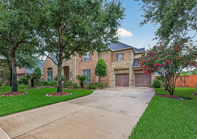 Photo 3 of Sale Pending at 2414 Fairbreeze Dr, Katy, TX 77494 | MLS# 97912796 | Listing updated on 2026-09-16