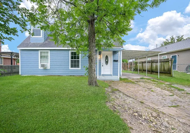 Photo 2 of Single family home for sale at 10338 Flaxman St, Houston, TX 77029 | MLS# 72608223 | Listing updated on 2026-09-11