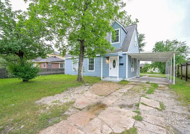 Photo 3 of Single family home for sale at 10338 Flaxman St, Houston, TX 77029 | MLS# 72608223 | Listing updated on 2026-09-11