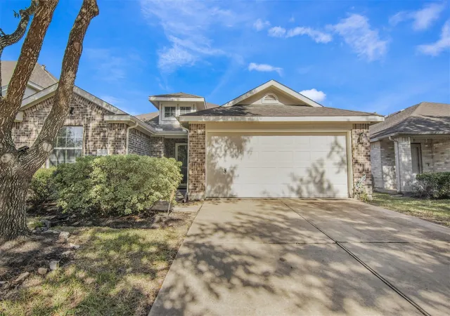 Photo 1 of Single family home for sale at 13301 Baron Hl Ln, Rosharon, TX 77583 | MLS# 93925103 | Listing updated on 2026-09-17